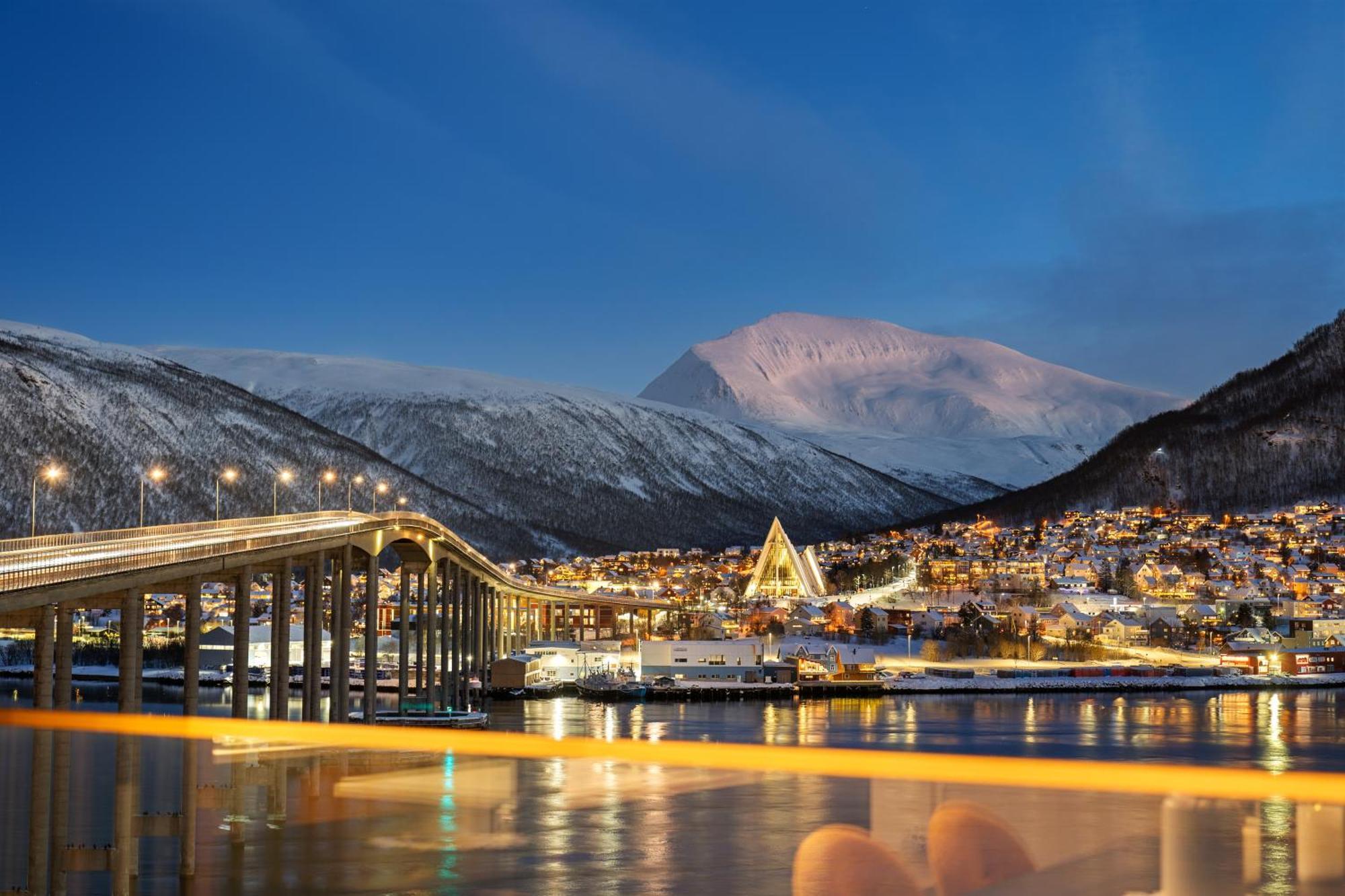 Totalapartments Vervet Gjoa Tromso Bagian luar foto
